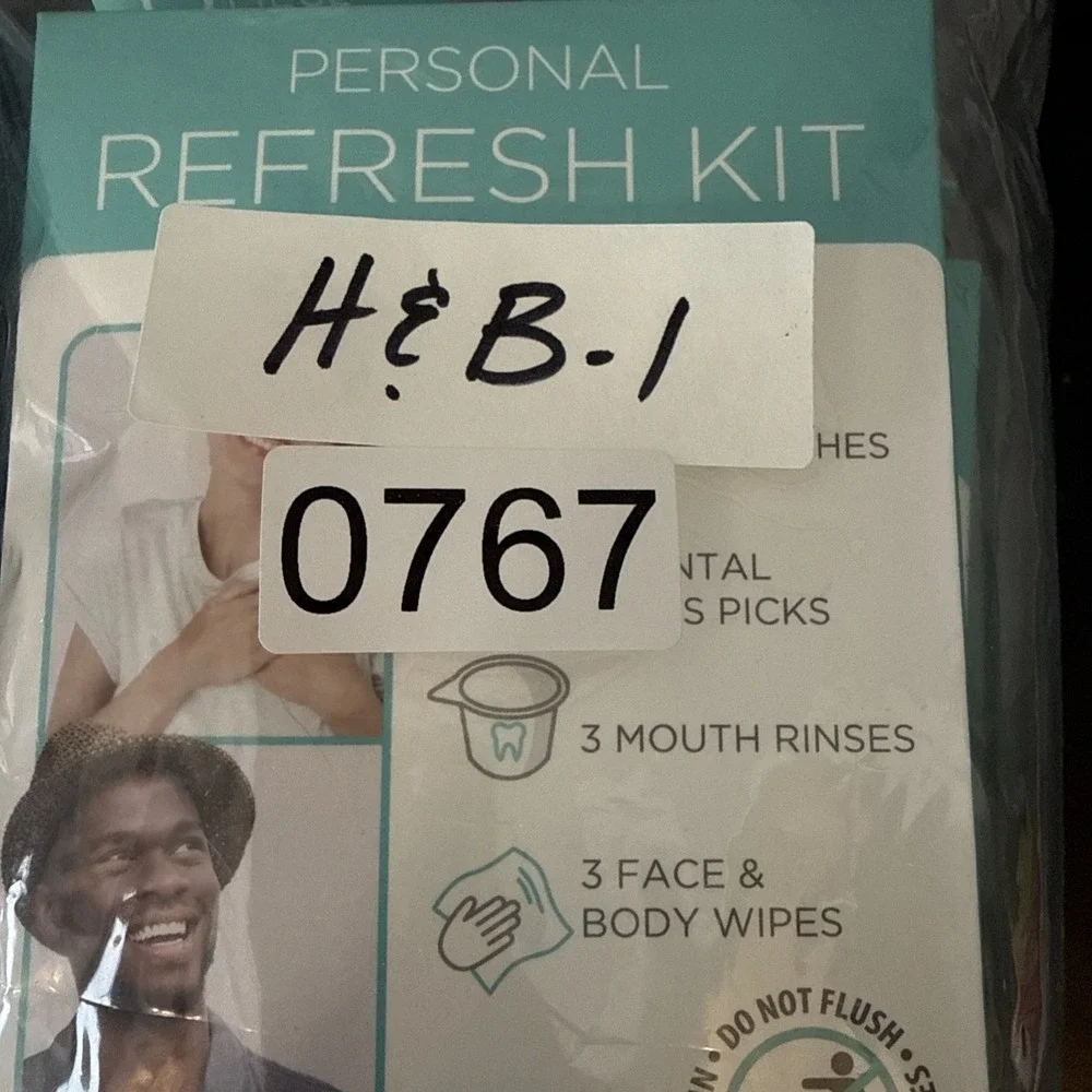 Smart Care Personal Refresh 12pc Kit Finger Toothbrush Mouthwash Face Wipe 12/25